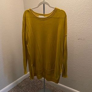 H&M‼️ Mustard Sweater